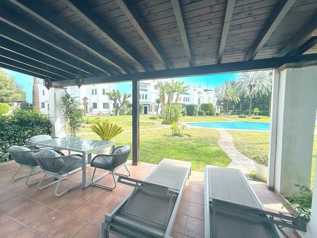 4 Zimmer Reihenhaus zu vermieten in Los Naranjos, Marbella mit Pool Garage - 3.900 € (Ref: 10008776)