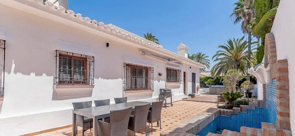 5 sovrum Villa att hyra i Marbella med pool garage - 8 500 € (Ref: 10011146)