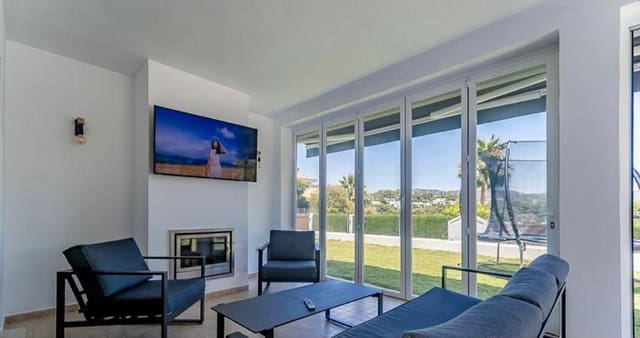 5 sovrum Villa att hyra i Río Real, Marbella med pool garage - 8 500 € (Ref: 10011146)