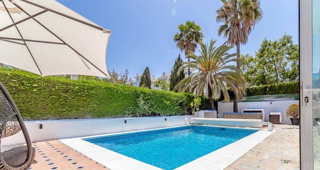 5 sovrum Villa att hyra i Marbella med pool garage - 8 500 € (Ref: 10011146)