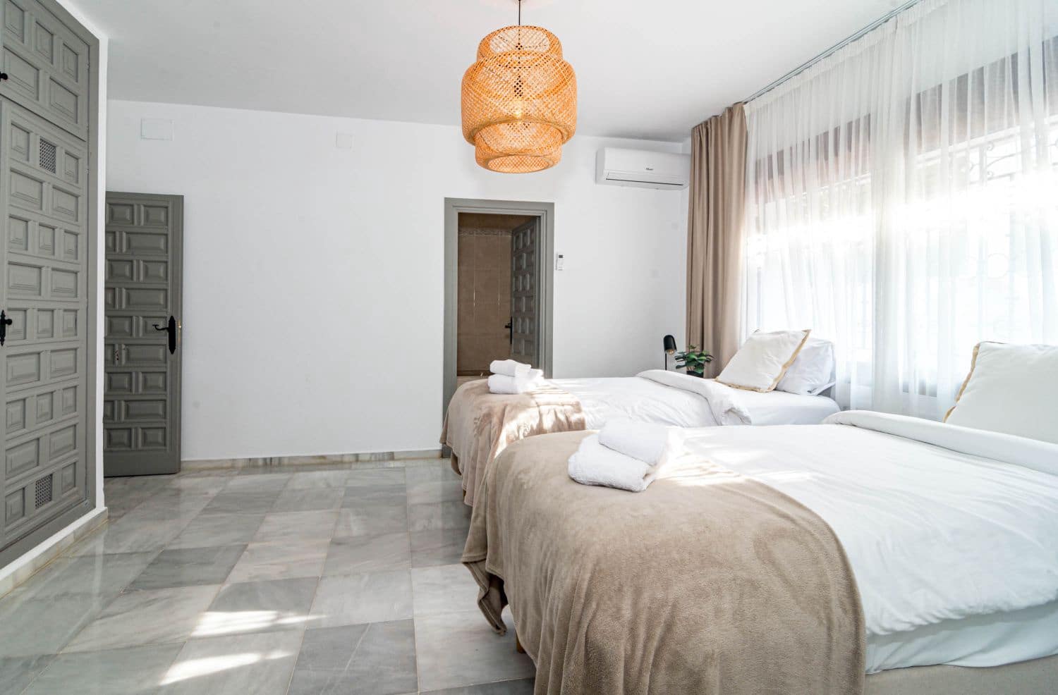 5 sovrum Villa att hyra i Marbella med pool garage - 8 500 € (Ref: 10011146)