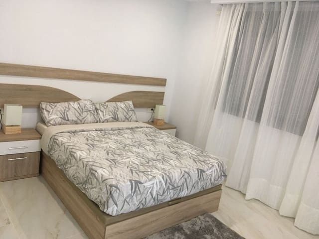 3 soveværelse Rækkehus til leje i La Dama de Noche - La Alzambra, Marbella - € 3.500 (Ref: 10013002)