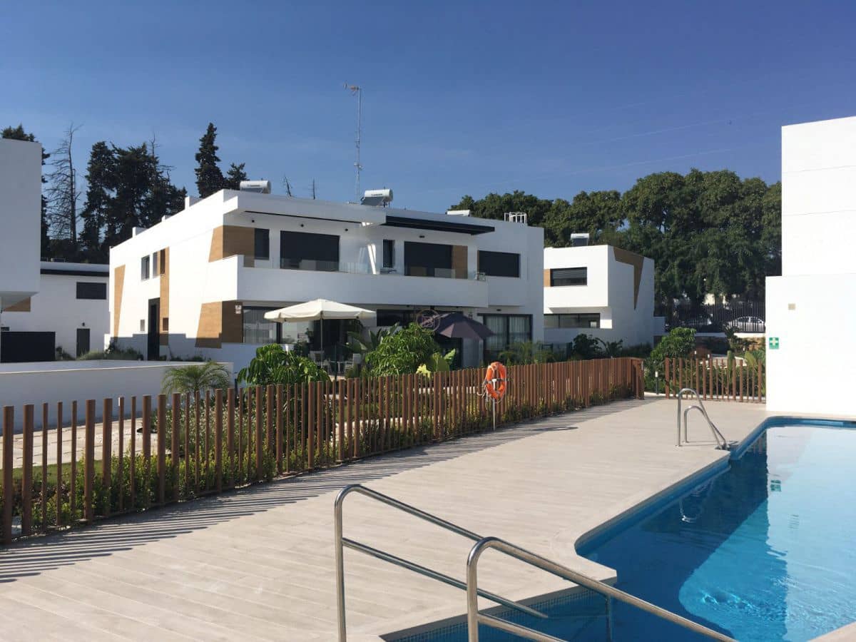 3 makuuhuone Rivitalo vuokrattavana paikassa Marbella mukana uima-altaan 
autotalli - 3 500 € (Ref: 10013002)