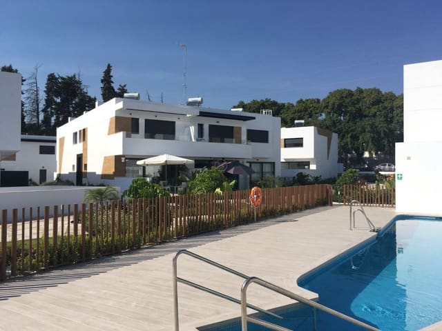 3 soveværelse Rækkehus til leje i La Dama de Noche - La Alzambra, Marbella - € 3.500 (Ref: 10013002)