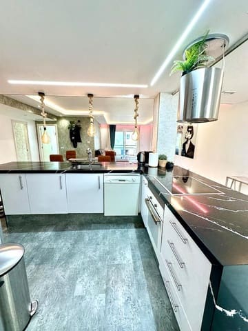 Apartamento de 3 habitaciones en Guadalmina Baja, Marbella en alquiler con piscina garaje - 2.700 € (Ref: 10040743)