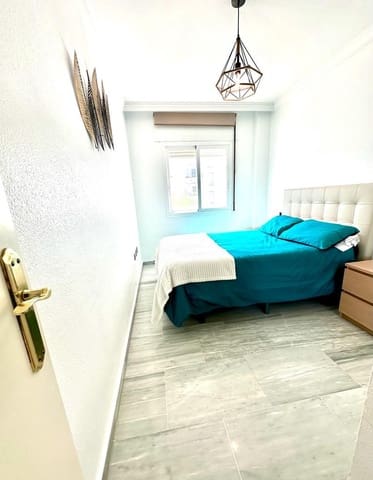 Apartamento de 3 habitaciones en Guadalmina Baja, Marbella en alquiler con piscina garaje - 2.700 € (Ref: 10040743)