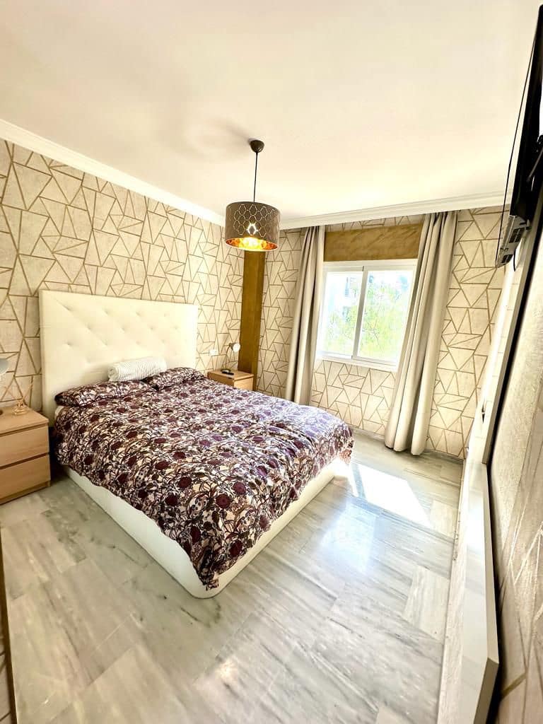 3 soverom Leilighet til leie i Guadalmina med svømmebasseng garasje - € 2 700 (Ref: 10040743)