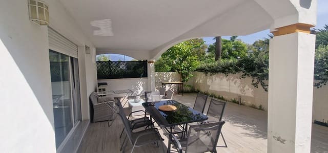 Apartamento de 2 habitaciones en La Dama de Noche - La Alzambra, Marbella en alquiler con piscina garaje - 2.100 € (Ref: 10047036)