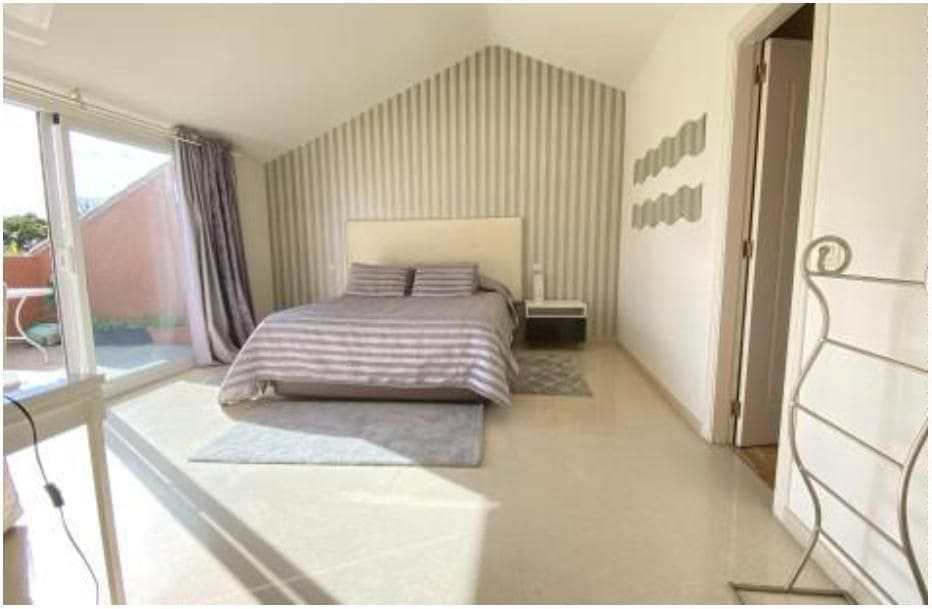 3 sovrum Takvåning att hyra i Marbella med pool garage - 3 500 € (Ref: 10047037)
