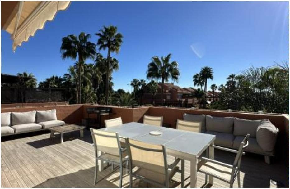 3 sovrum Takvåning att hyra i Marbella med pool garage - 3 500 € (Ref: 10047037)