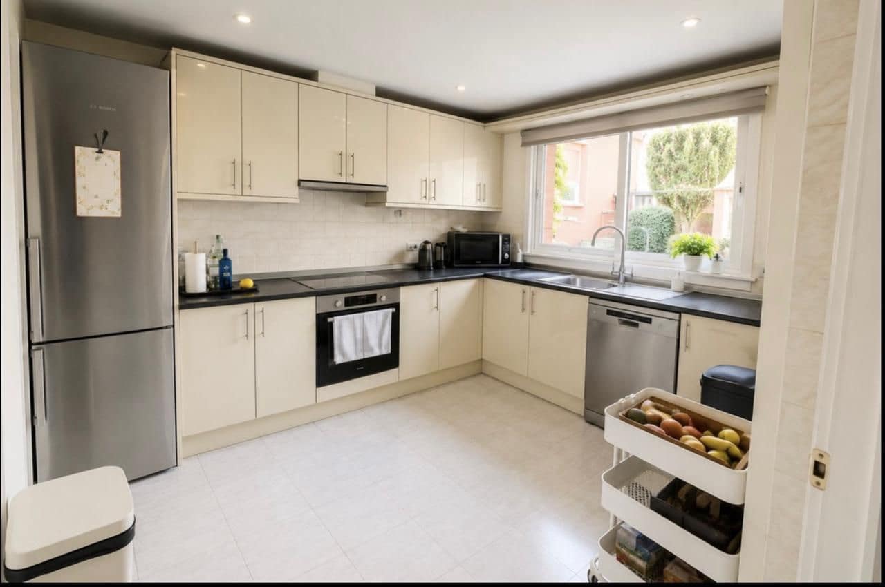 3 Zimmer Reihenhaus zu verkaufen in Nueva Andalucia mit Pool Garage - 540.000 € (Ref: 10090724)