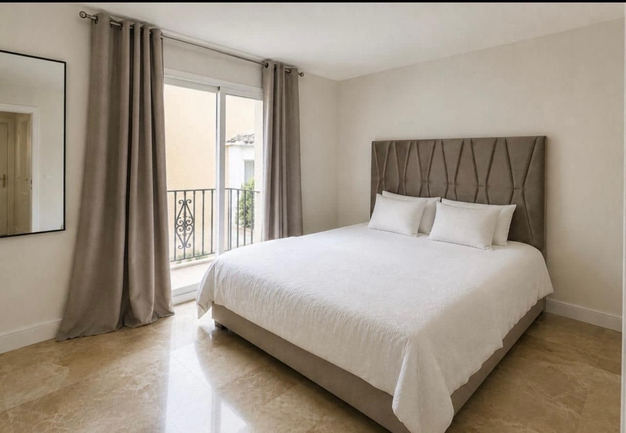 3 Zimmer Reihenhaus zu verkaufen in Nueva Andalucia mit Pool Garage - 540.000 € (Ref: 10090724)