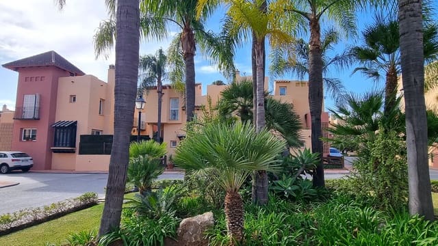 3 sovrum Radhus till salu i Rodeo Alto - Guadaiza - La Campana, Marbella med pool garage - 540 000 € (Ref: 10090724)