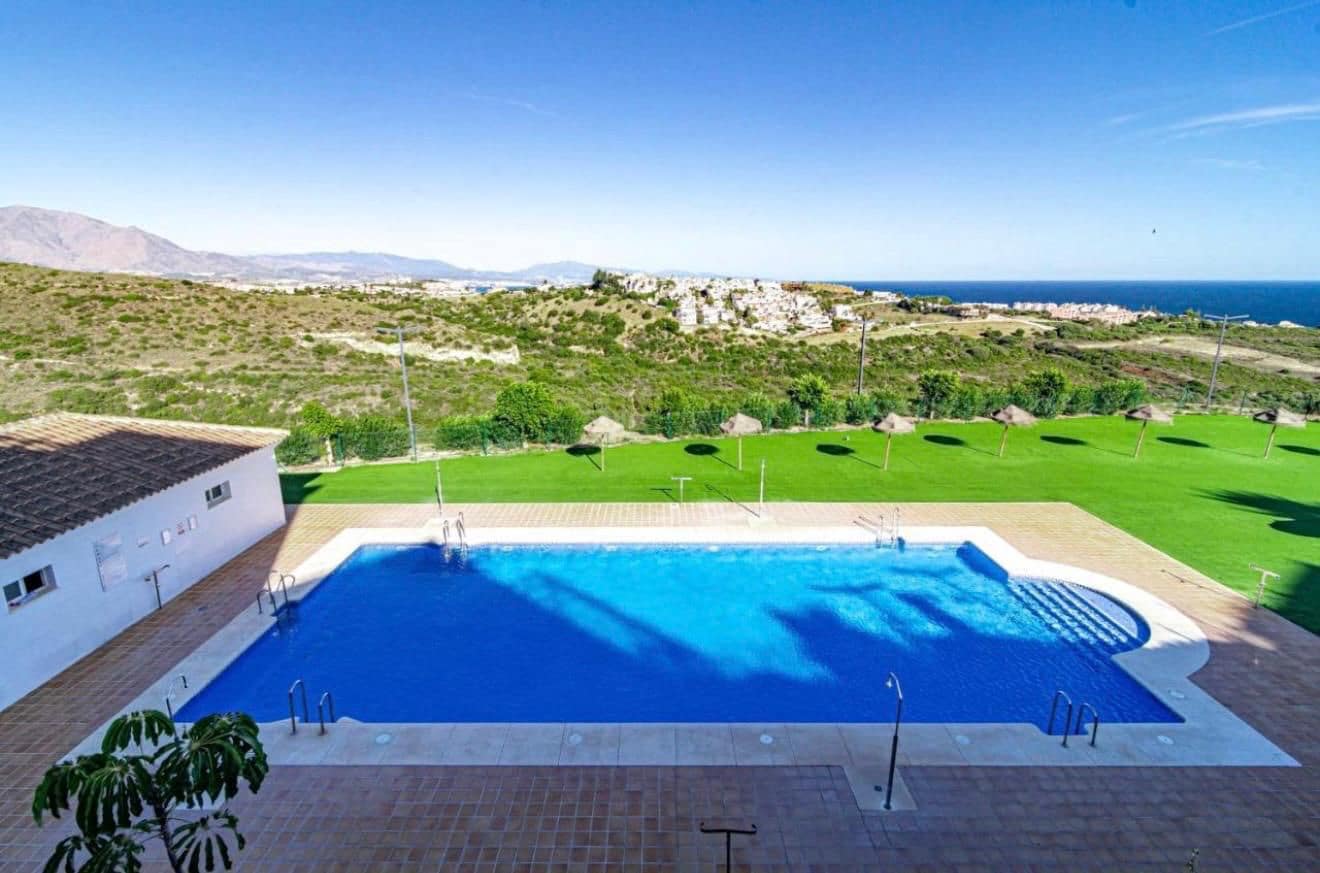 2 bedroom Apartment for rent in Manilva with pool garage - € 1,500 (Ref: 10098179)
