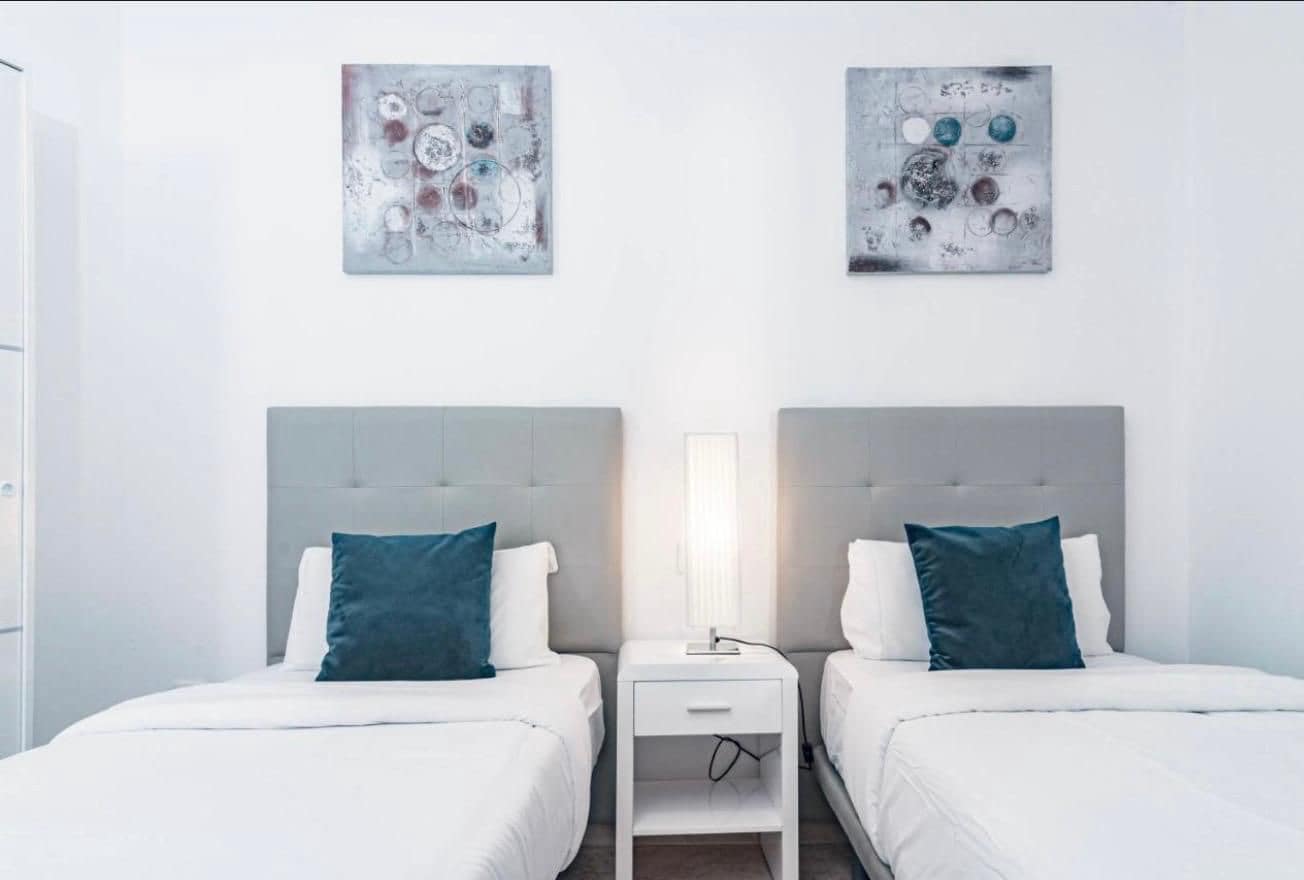 2 bedroom Apartment for rent in Manilva with pool garage - € 1,500 (Ref: 10098179)