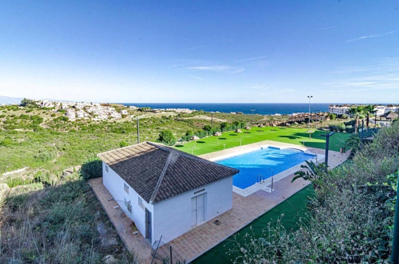 2 bedroom Apartment for rent in Manilva with pool garage - € 1,500 (Ref: 10098179)