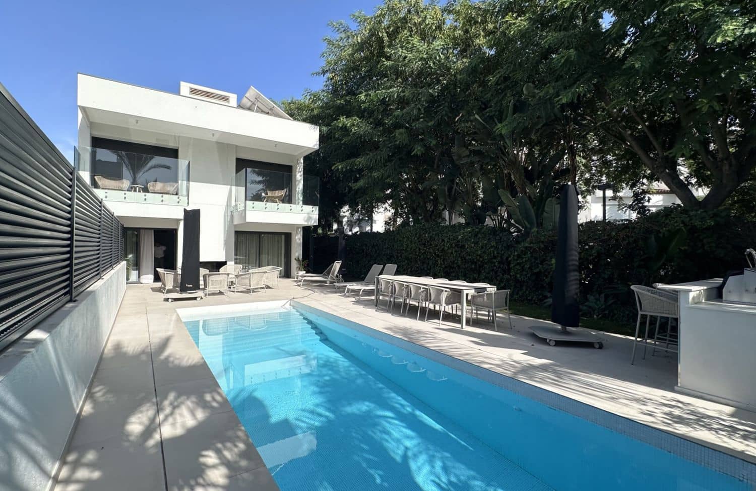 Chalet de 4 habitaciones en Marbella en venta con piscina garaje - 2.980.000 € (Ref: 10098180)
