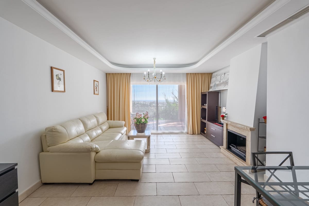 2 chambre Appartement à vendre à Benahavis avec piscine garage - 455 000 € (Ref: 10098181)
