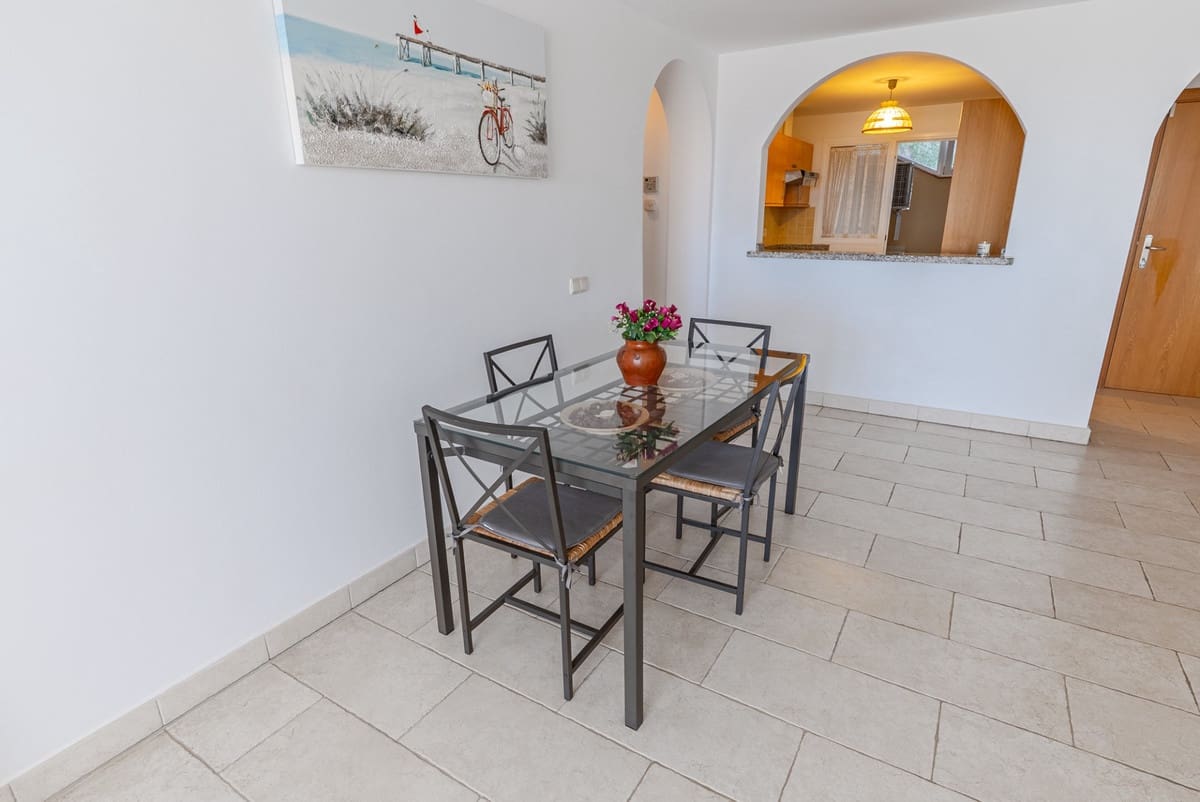 2 chambre Appartement à vendre à Benahavis avec piscine garage - 455 000 € (Ref: 10098181)