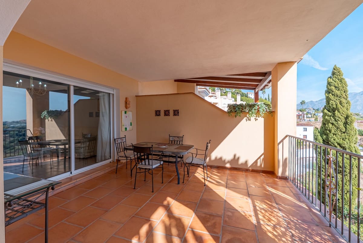 2 chambre Appartement à vendre à Benahavis avec piscine garage - 455 000 € (Ref: 10098181)