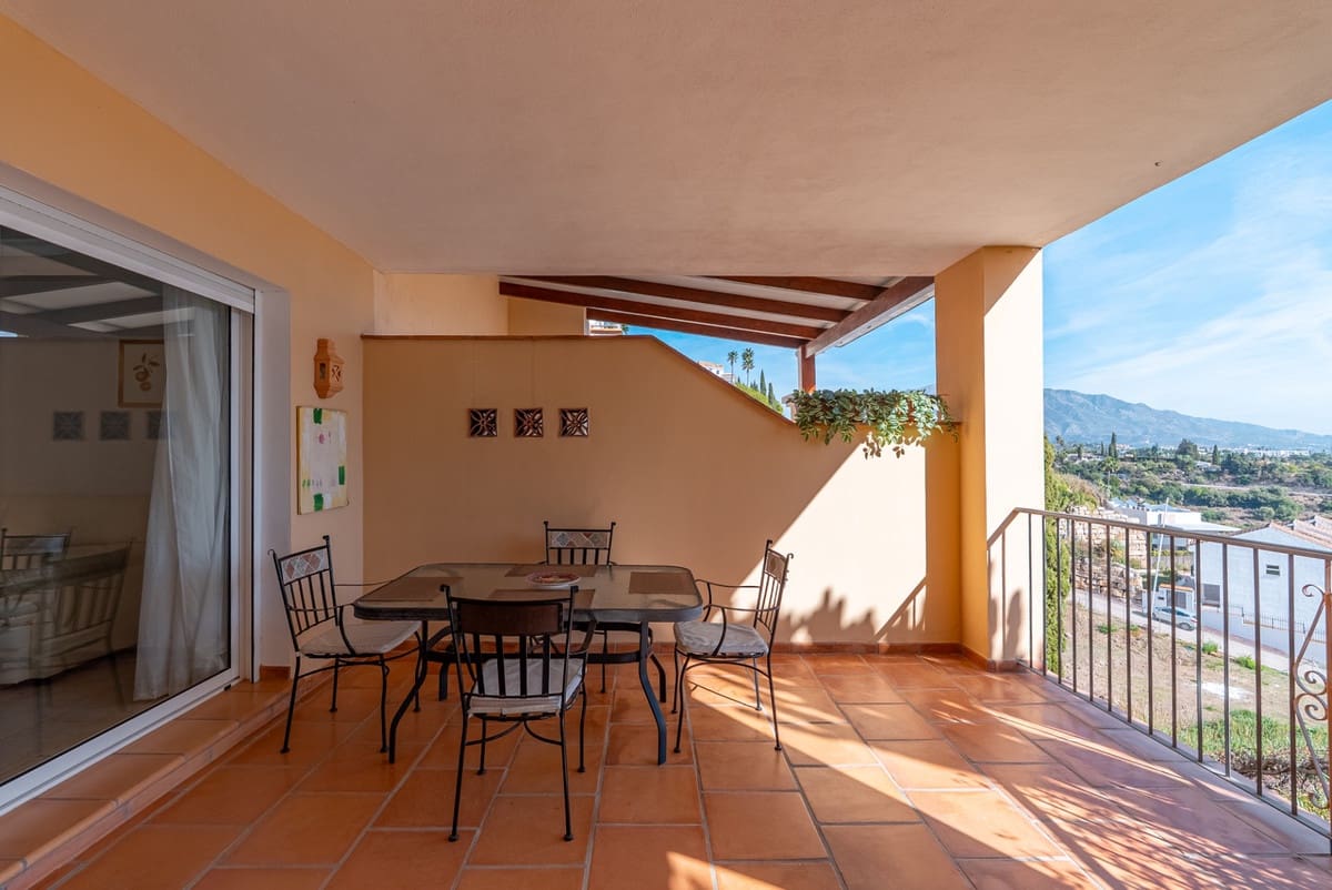2 chambre Appartement à vendre à Benahavis avec piscine garage - 455 000 € (Ref: 10098181)