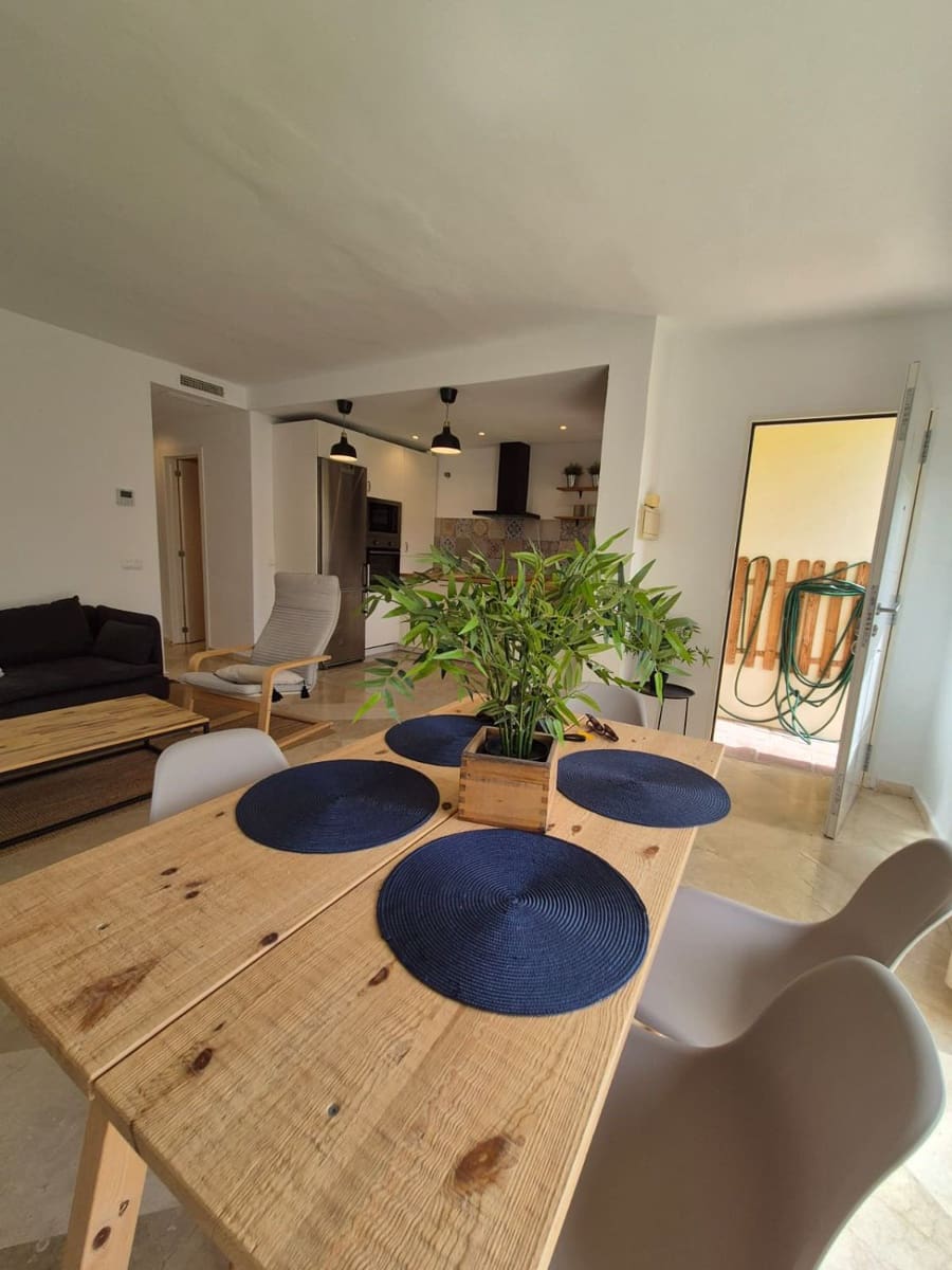 2 soverom Leilighet til salgs i Nueva Andalucia - € 400 000 (Ref: 10109370)