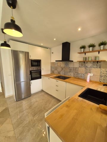 2 soverom Leilighet til salgs i Nueva Andalucia, Marbella - € 400 000 (Ref: 10109370)