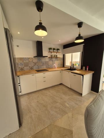2 soverom Leilighet til salgs i Nueva Andalucia, Marbella - € 400 000 (Ref: 10109370)