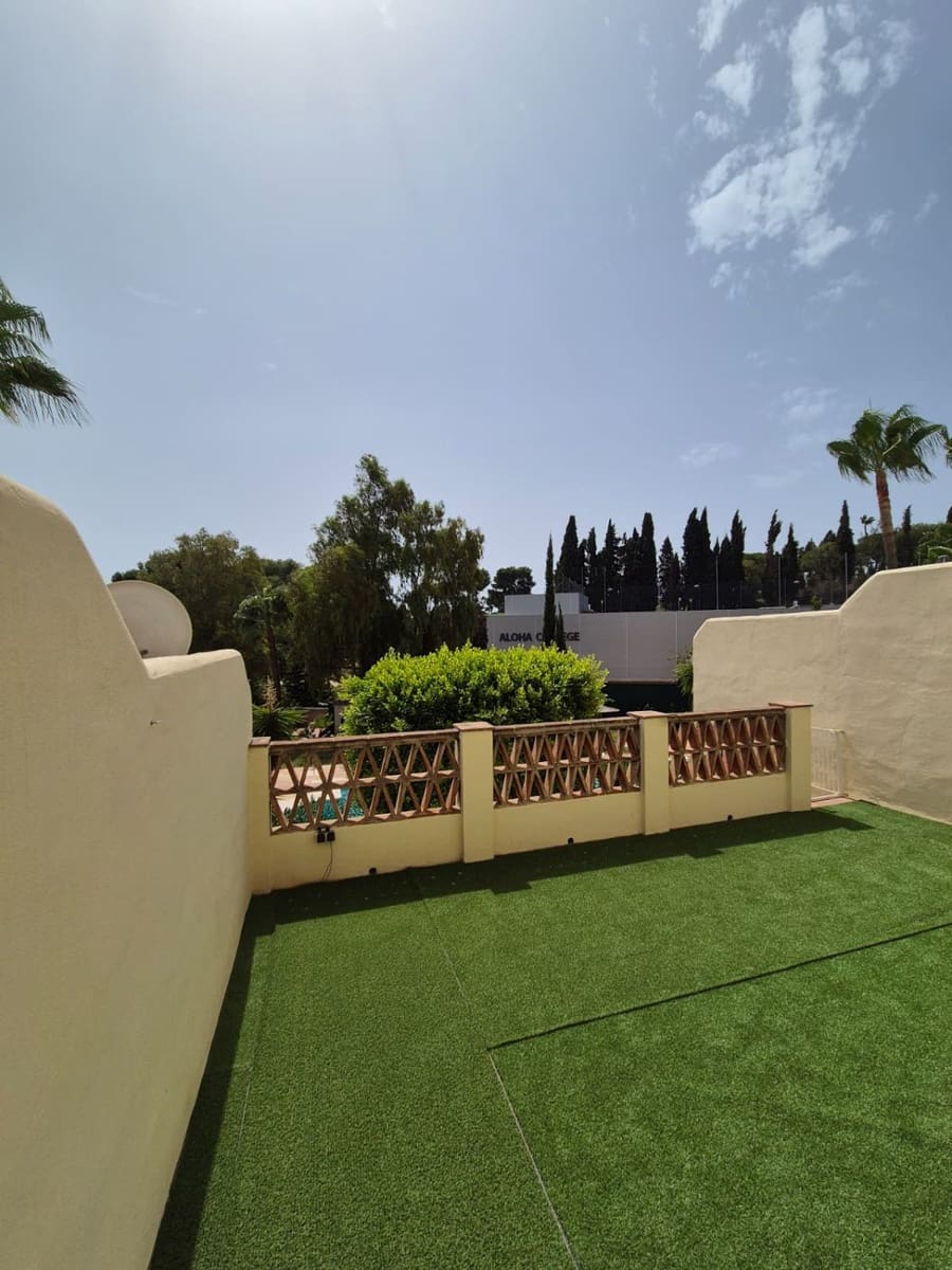 2 soverom Leilighet til salgs i Nueva Andalucia - € 400 000 (Ref: 10109370)