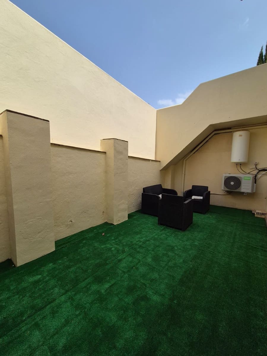 2 soverom Leilighet til salgs i Nueva Andalucia - € 400 000 (Ref: 10109370)