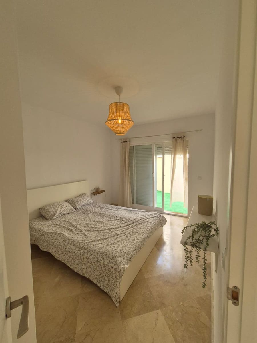 2 soverom Leilighet til salgs i Nueva Andalucia - € 400 000 (Ref: 10109370)