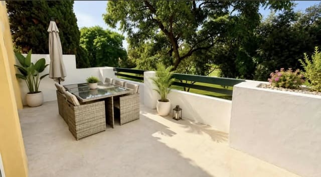Apartamento de 3 habitaciones en Guadalmina Alta, Marbella en alquiler - 3.500 € (Ref: 10129013)