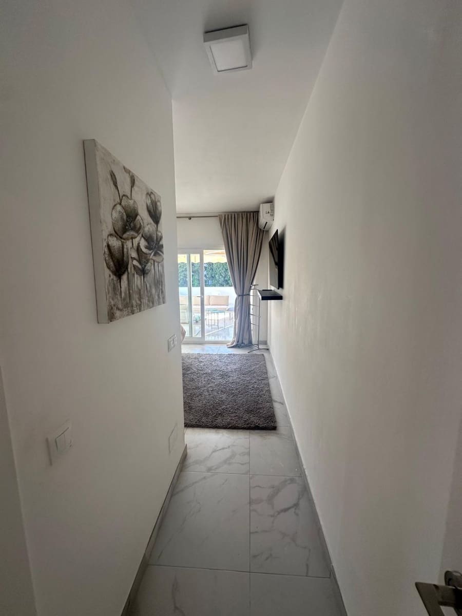 2 bedroom Apartment for rent in Puerto Banus - € 3,500 (Ref: 10129014)