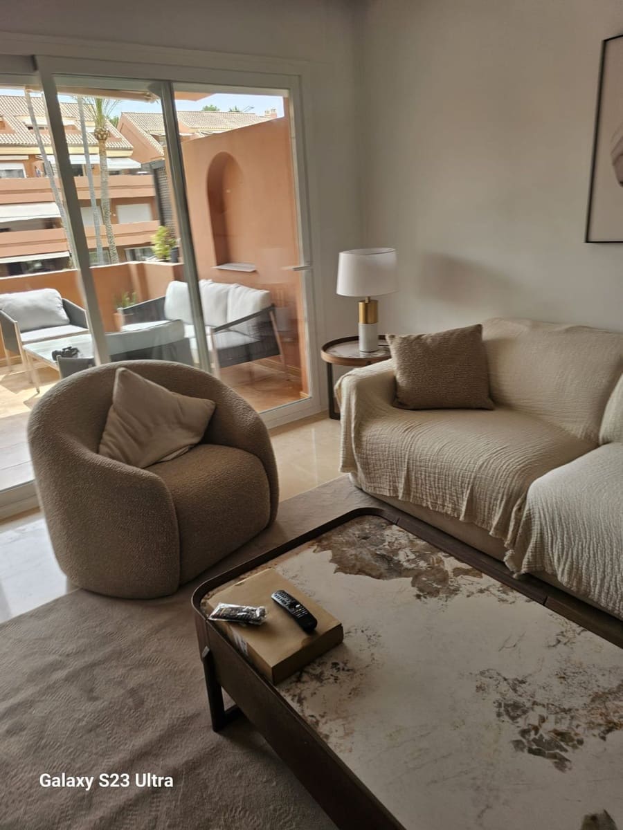 2 Zimmer Apartment zu vermieten in Marbella mit Pool Garage - 3.500 € (Ref: 10129015)