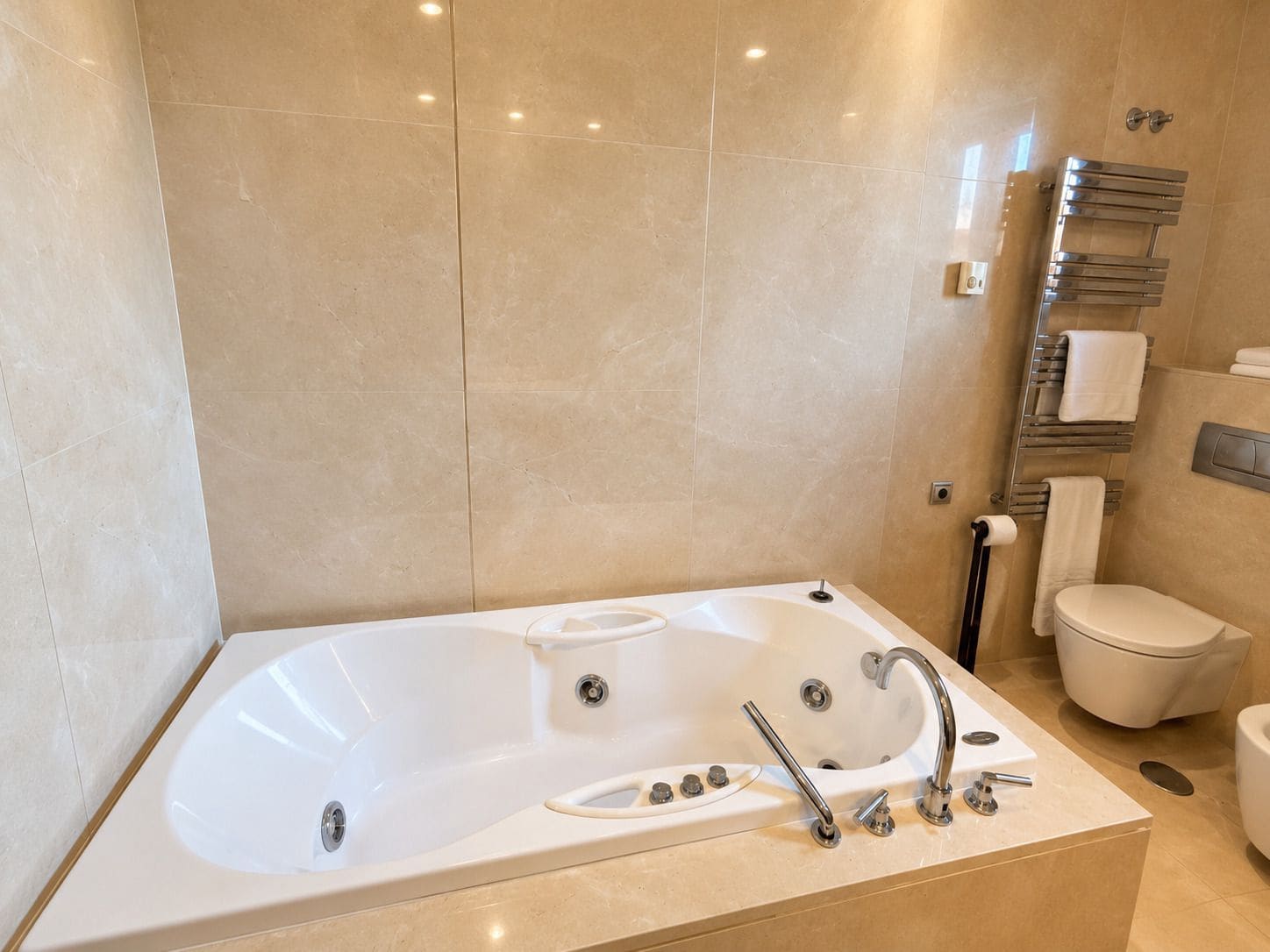 3 Zimmer Penthouse zu vermieten in Puerto Banus mit Pool Garage - 11.000 € (Ref: 10153345)