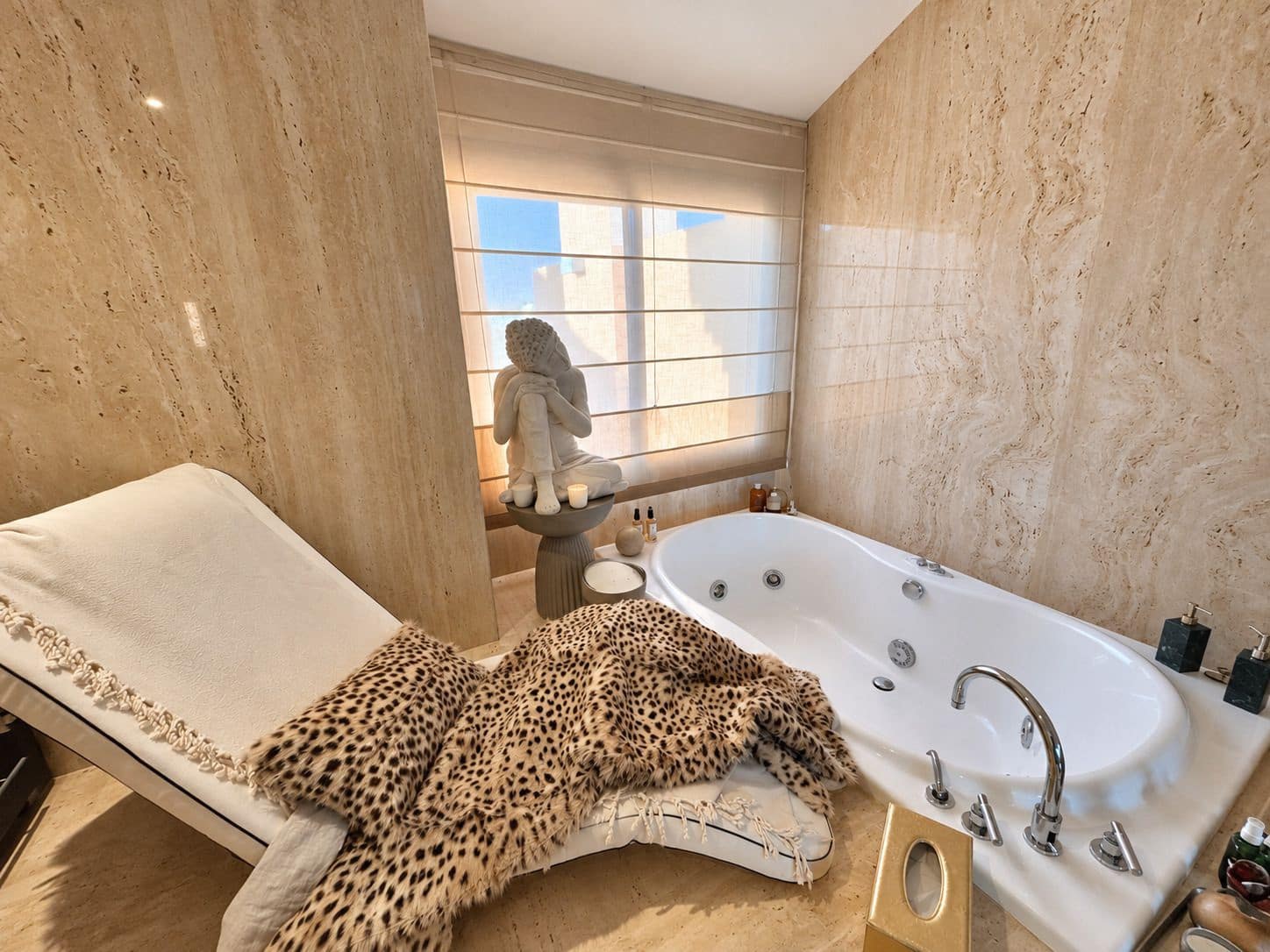 3 Zimmer Penthouse zu vermieten in Puerto Banus mit Pool Garage - 11.000 € (Ref: 10153345)