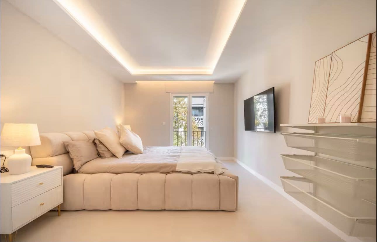 4 bedroom Penthouse for rent in Marbella with pool - € 5,500 (Ref: 10153346)