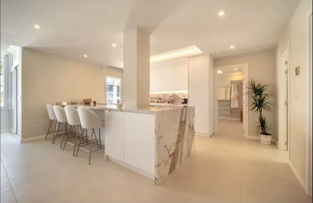 4 bedroom Penthouse for rent in Rodeo Alto - Guadaiza - La Campana, Marbella with pool - € 5,500 (Ref: 10153346)