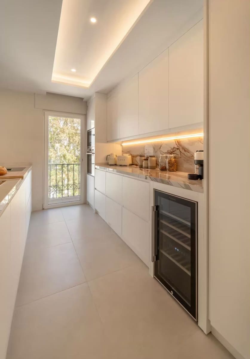4 bedroom Penthouse for rent in Marbella with pool - € 5,500 (Ref: 10153346)