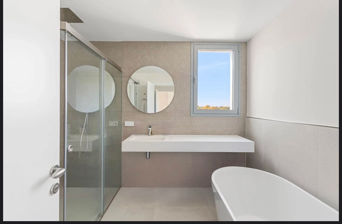 4 makuuhuone Rivitalo vuokrattavana paikassa San Pedro de Alcantara mukana 
autotalli - 5 500 € (Ref: 10159277)