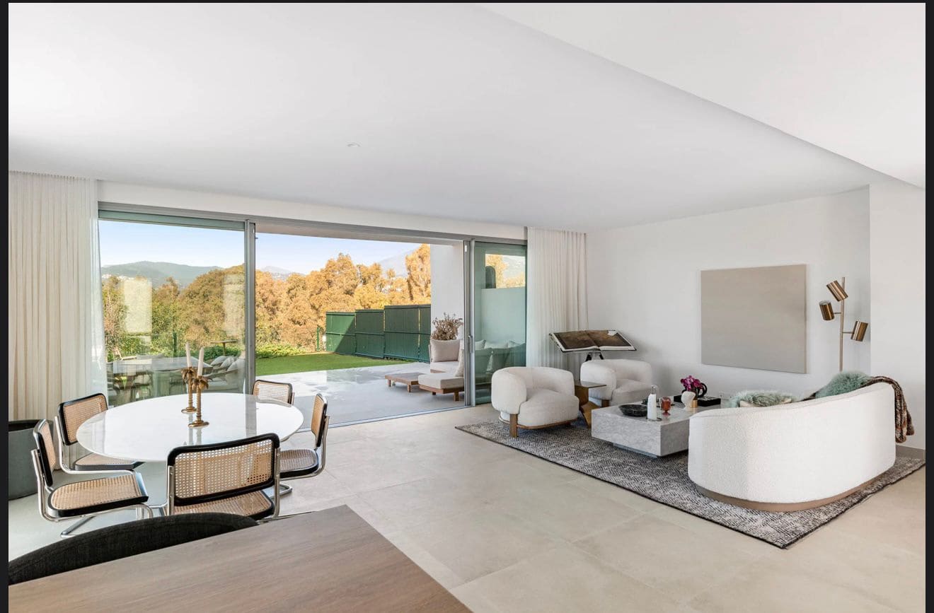 4 makuuhuone Rivitalo vuokrattavana paikassa San Pedro de Alcantara mukana 
autotalli - 5 500 € (Ref: 10159277)
