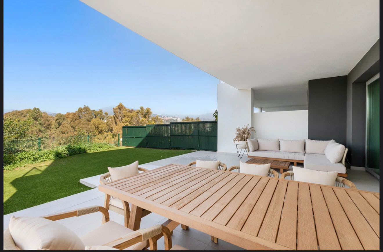 4 makuuhuone Rivitalo vuokrattavana paikassa San Pedro de Alcantara mukana 
autotalli - 5 500 € (Ref: 10159277)