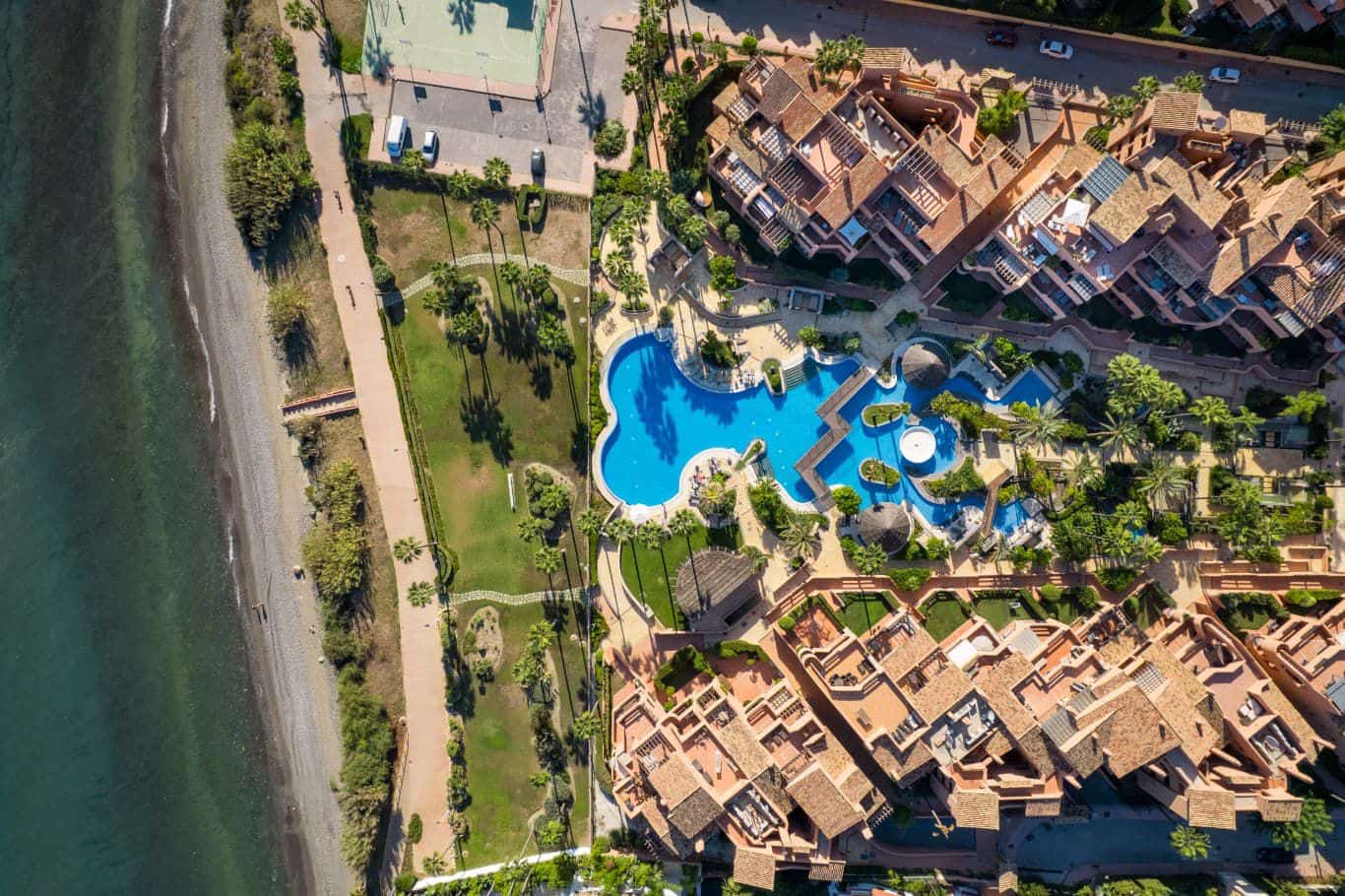 4 bedroom Apartment for sale in El Padron with pool garage - € 2,000,000 (Ref: 10177006)