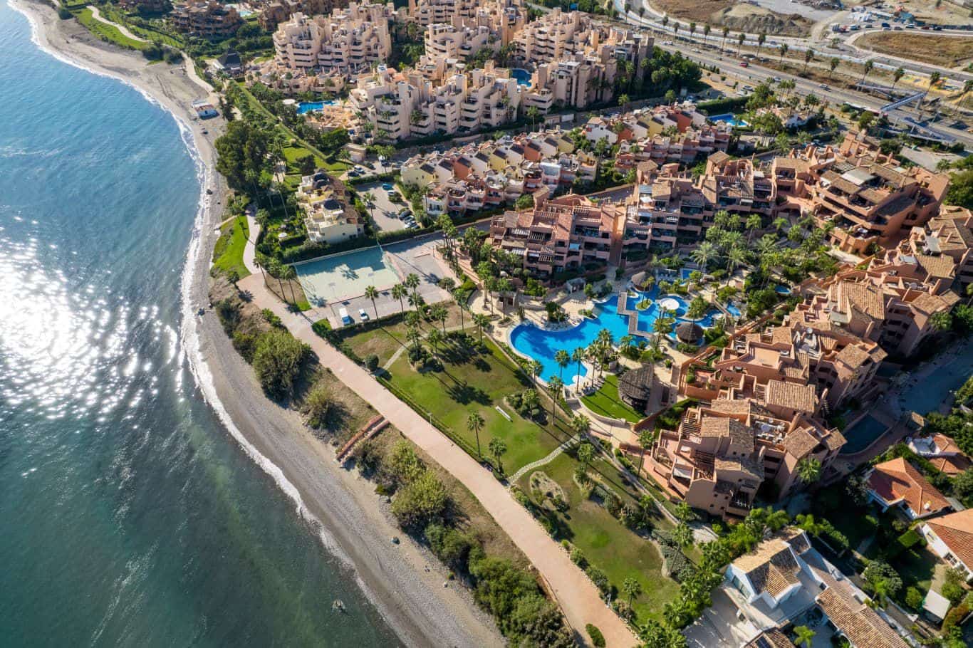 4 bedroom Apartment for sale in El Padron with pool garage - € 2,000,000 (Ref: 10177006)