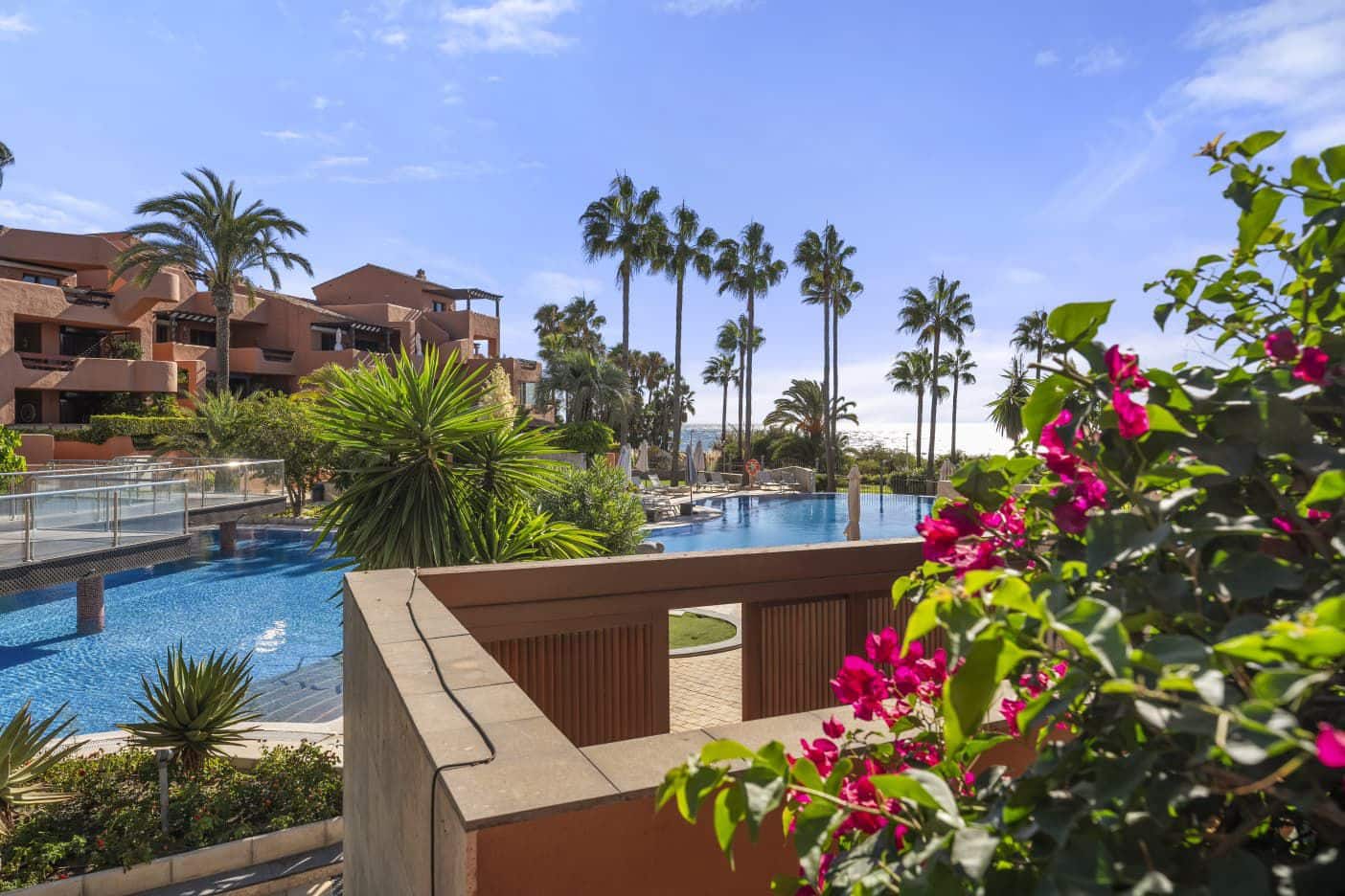 4 bedroom Apartment for sale in El Padron with pool garage - € 2,000,000 (Ref: 10177006)