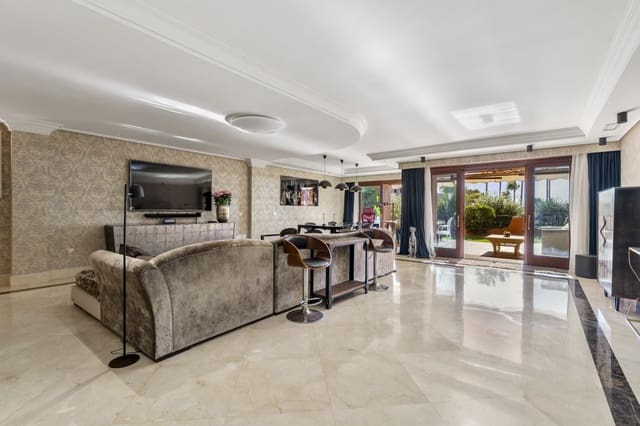 4 bedroom Apartment for rent in Kempinski, Estepona with pool garage - € 5,500 (Ref: 10177008)