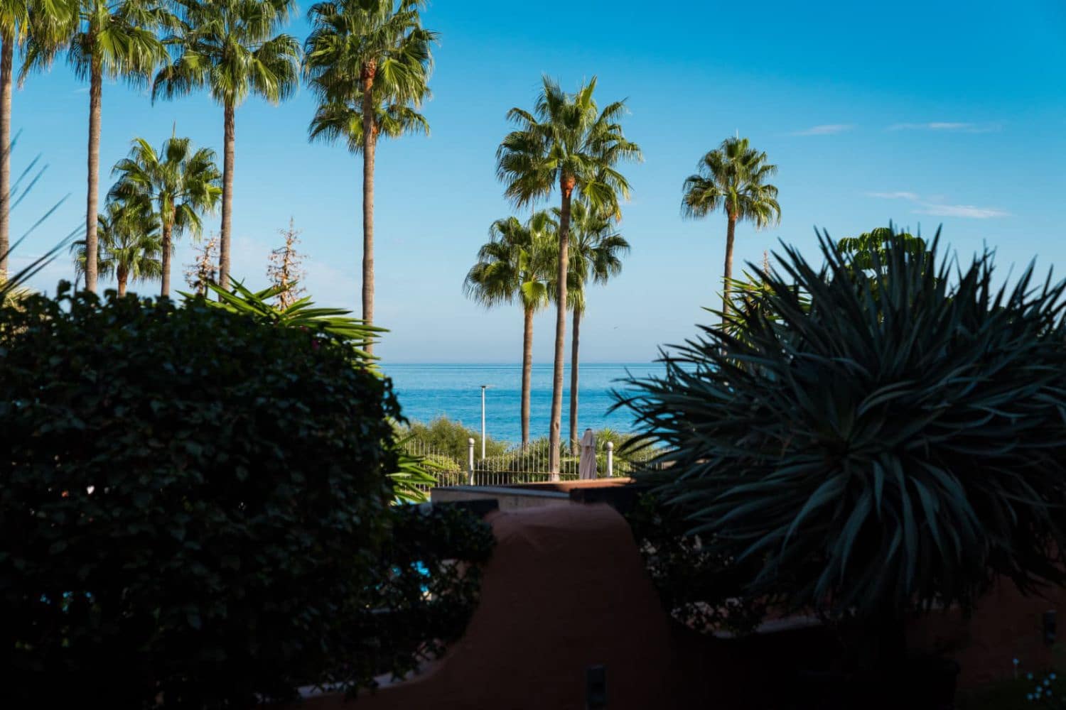 4 sovrum Lägenhet att hyra i Estepona med pool garage - 5 500 € (Ref: 10177008)