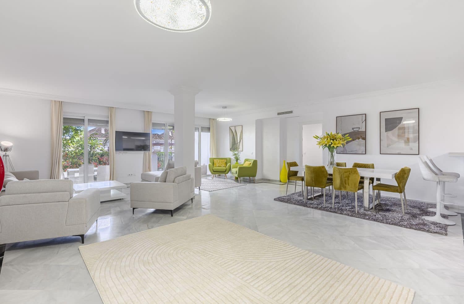 3 soveværelse Lejlighed til leje i Golden Mile med swimmingpool garage - € 5.000 (Ref: 10182888)
