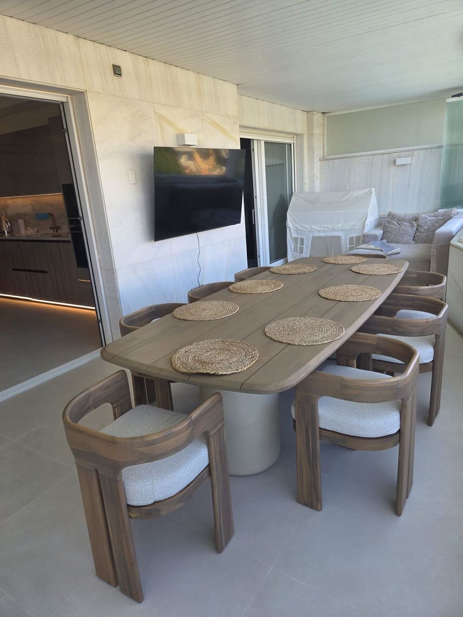 Apartamento de 3 habitaciones en Puerto Banus en alquiler con piscina garaje - 12.000 € (Ref: 10182889)