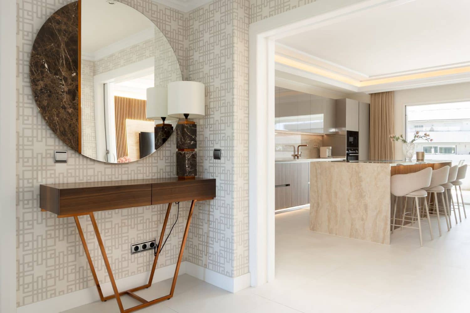 Apartamento de 3 habitaciones en Puerto Banus en alquiler con piscina garaje - 12.000 € (Ref: 10182889)